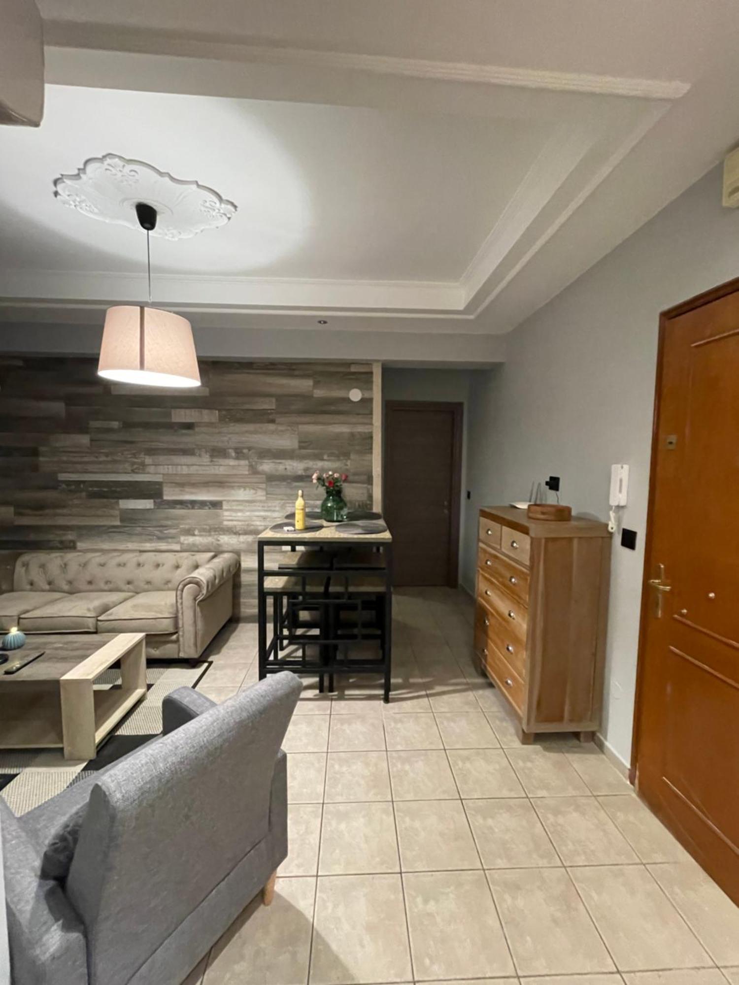 Business Flat Stavroupoli Apartman Szaloniki Kültér fotó
