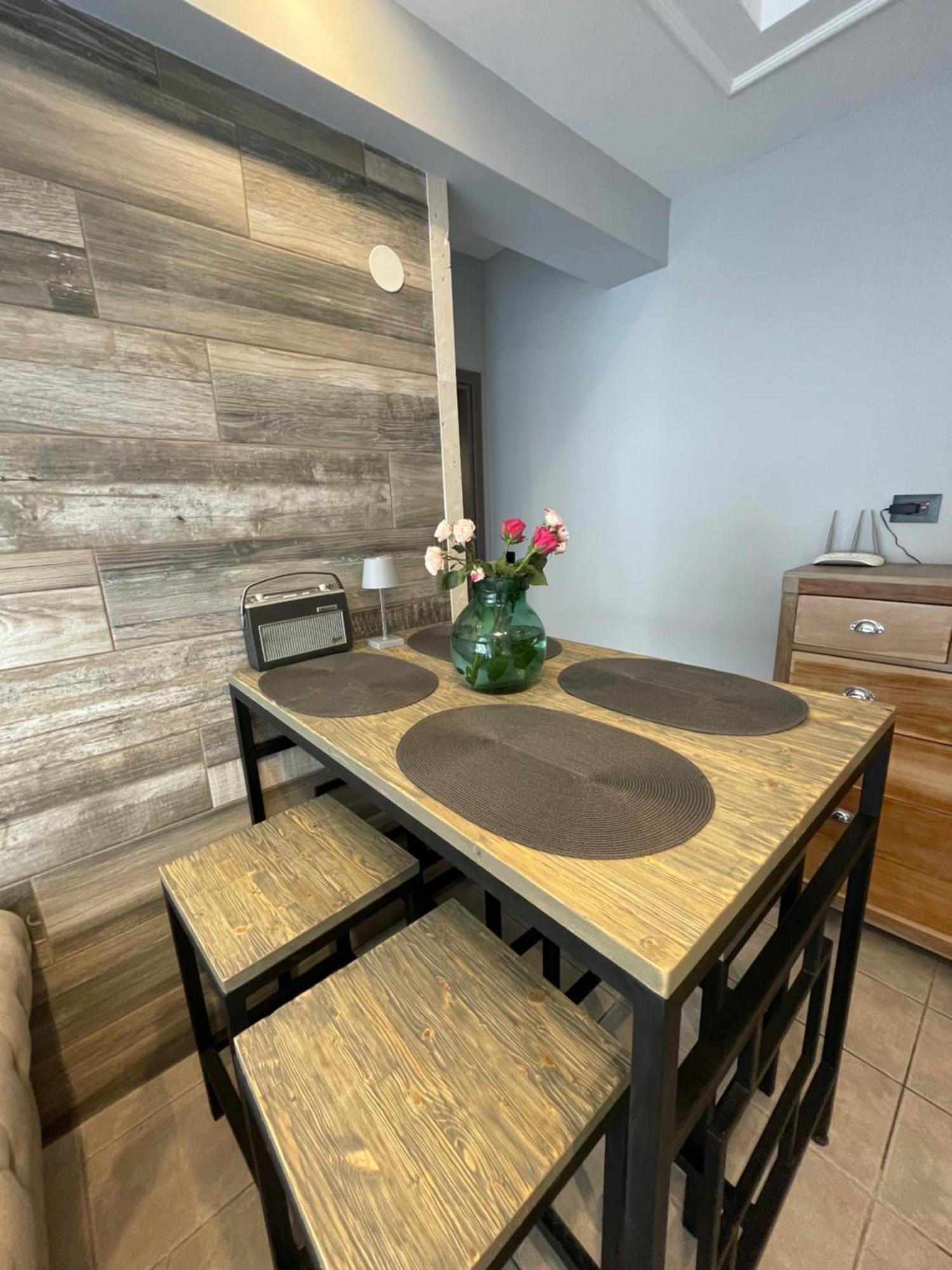 Business Flat Stavroupoli Apartman Szaloniki Kültér fotó